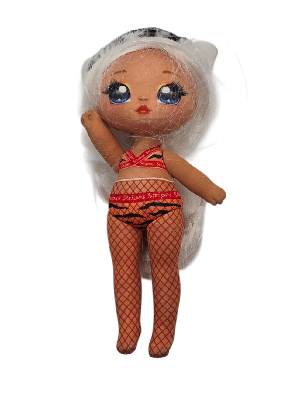 Na! Na! Na! Surprise Series 4 Bianca Bengal fashion doll by MGA
